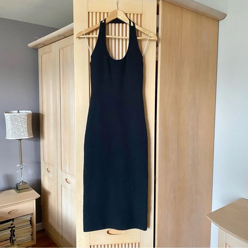 Aritzia wilfred phair crochet knit halter midi dress black - Picture 5 of 12
